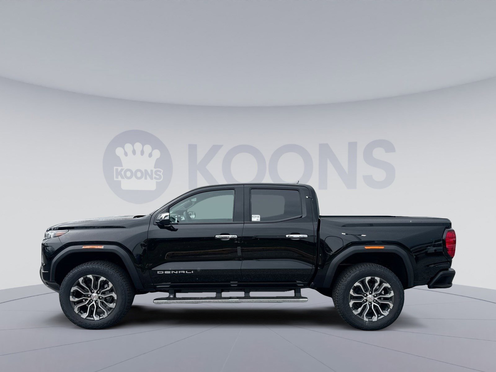 New 2026 GMC Canyon Denali image 2