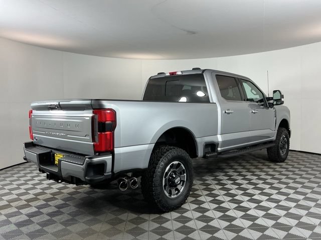 Used 2023 Ford F350 Platinum w/ Tremor Off-Road Package AWD/4WD image 4