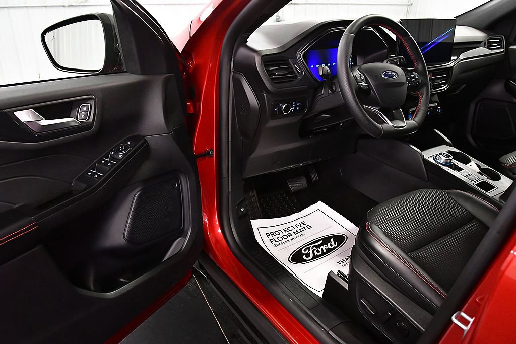 Used 2025 Ford Escape ST-Line w/ Tech Pack #1 image 19