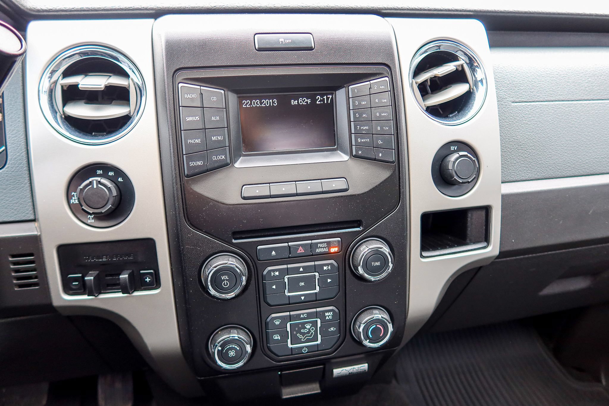 Used 2013 Ford F150 XLT w/ Luxury Equipment Group AWD/4WD image 19