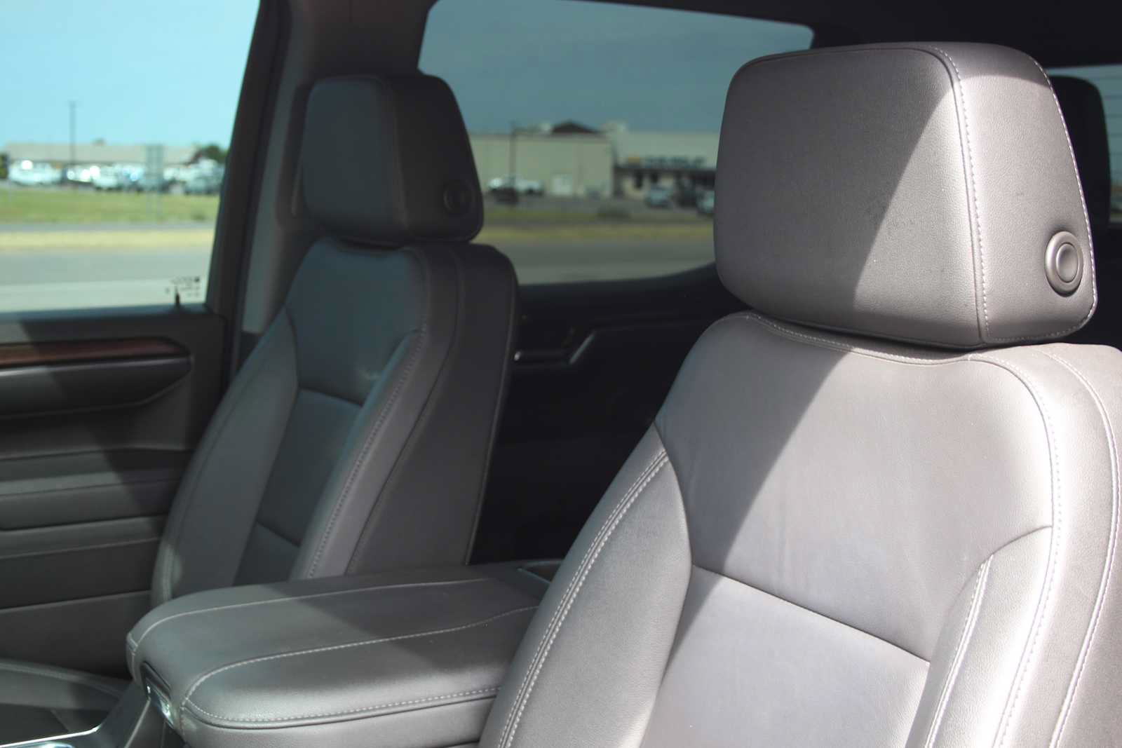 Used 2024 Chevrolet Silverado 1500 LT Trail Boss w/ Convenience Package II AWD/4WD image 30
