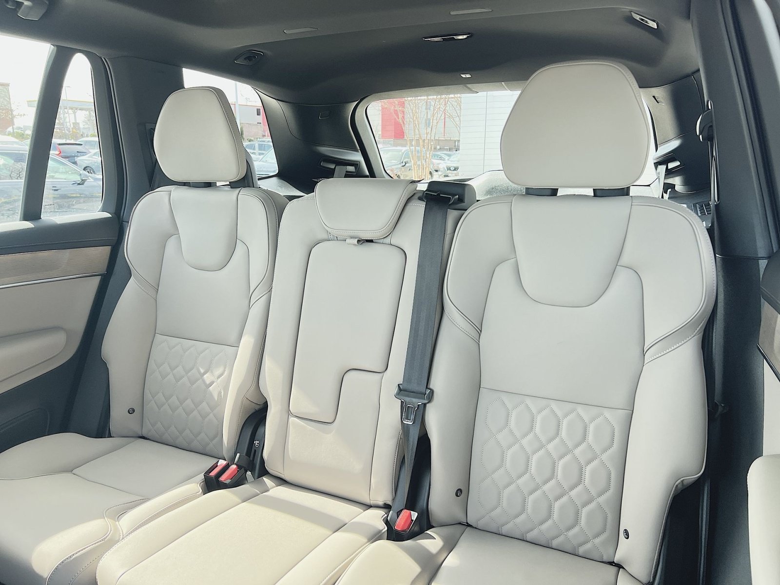 New 2026 Volvo XC90 T8 Core w/ Protection Package Premier AWD/4WD image 33