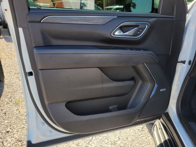 Used 2023 GMC Yukon SLT RWD image 15