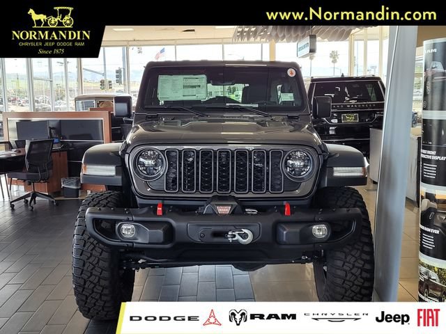 New 2024 Jeep Wrangler Unlimited Rubicon w/ Capability Package AWD/4WD image 2