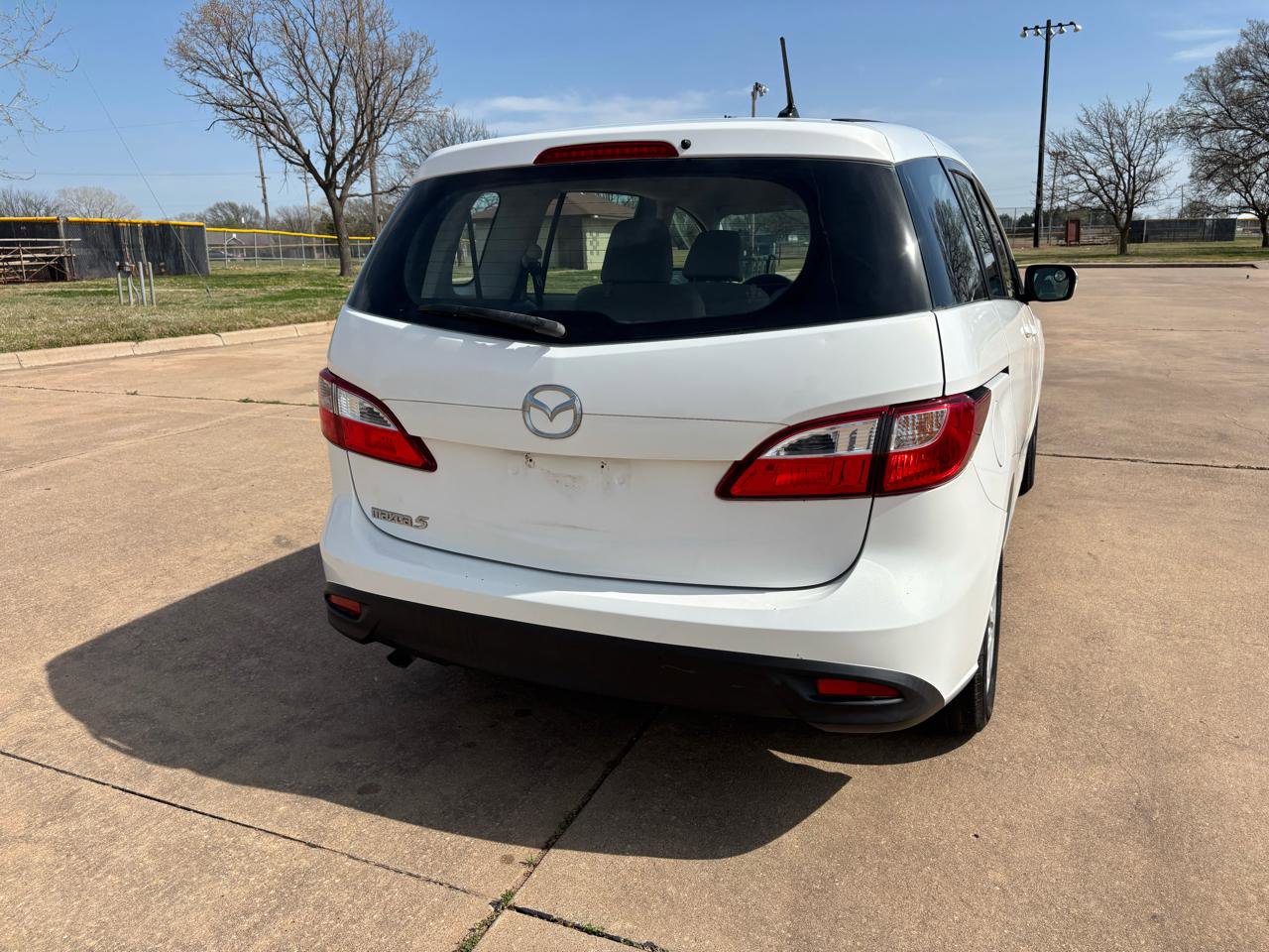 Used 2015 MAZDA MAZDA5 Sport FWD image 26
