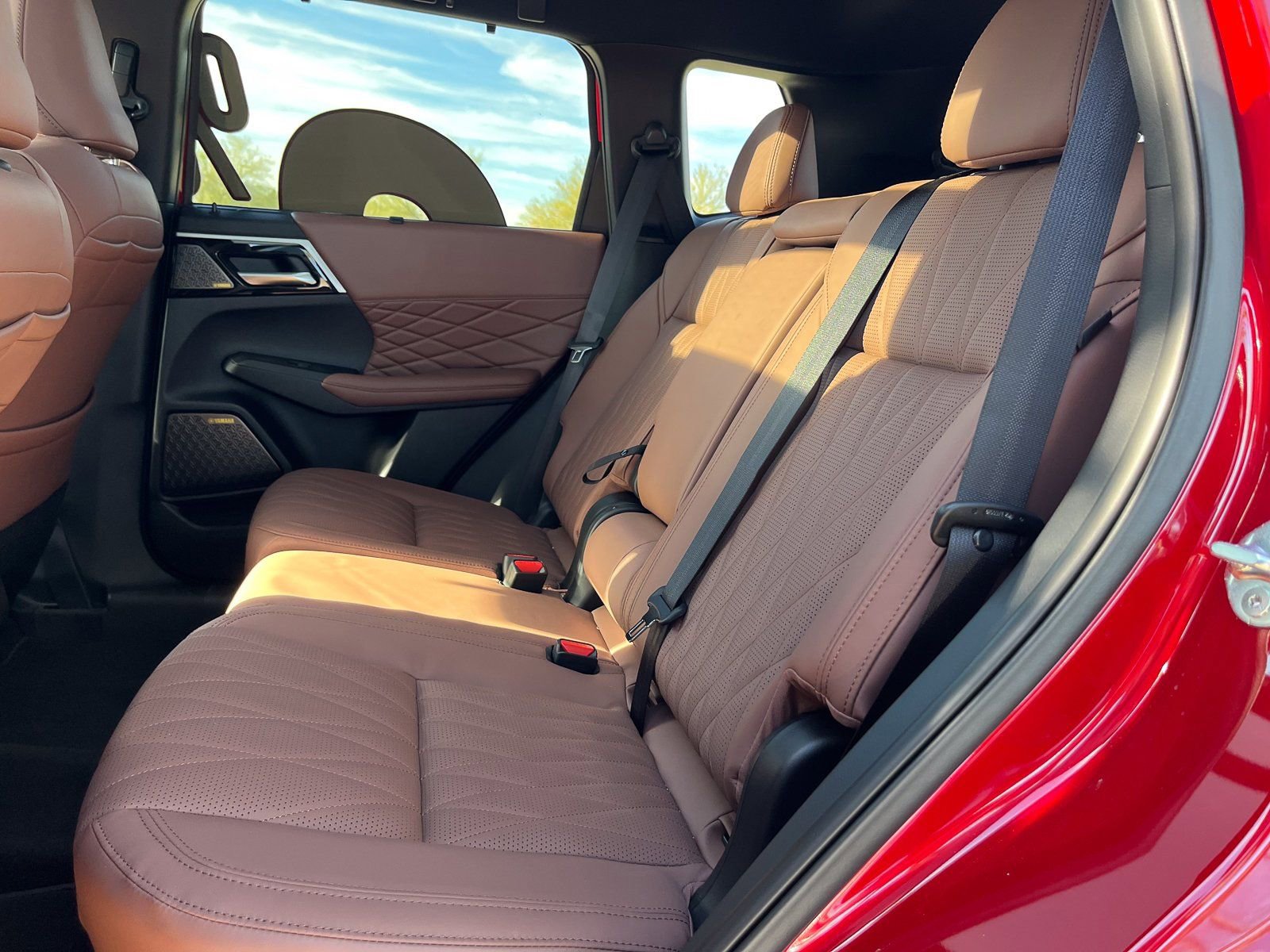 New 2025 Mitsubishi Outlander SEL image 28