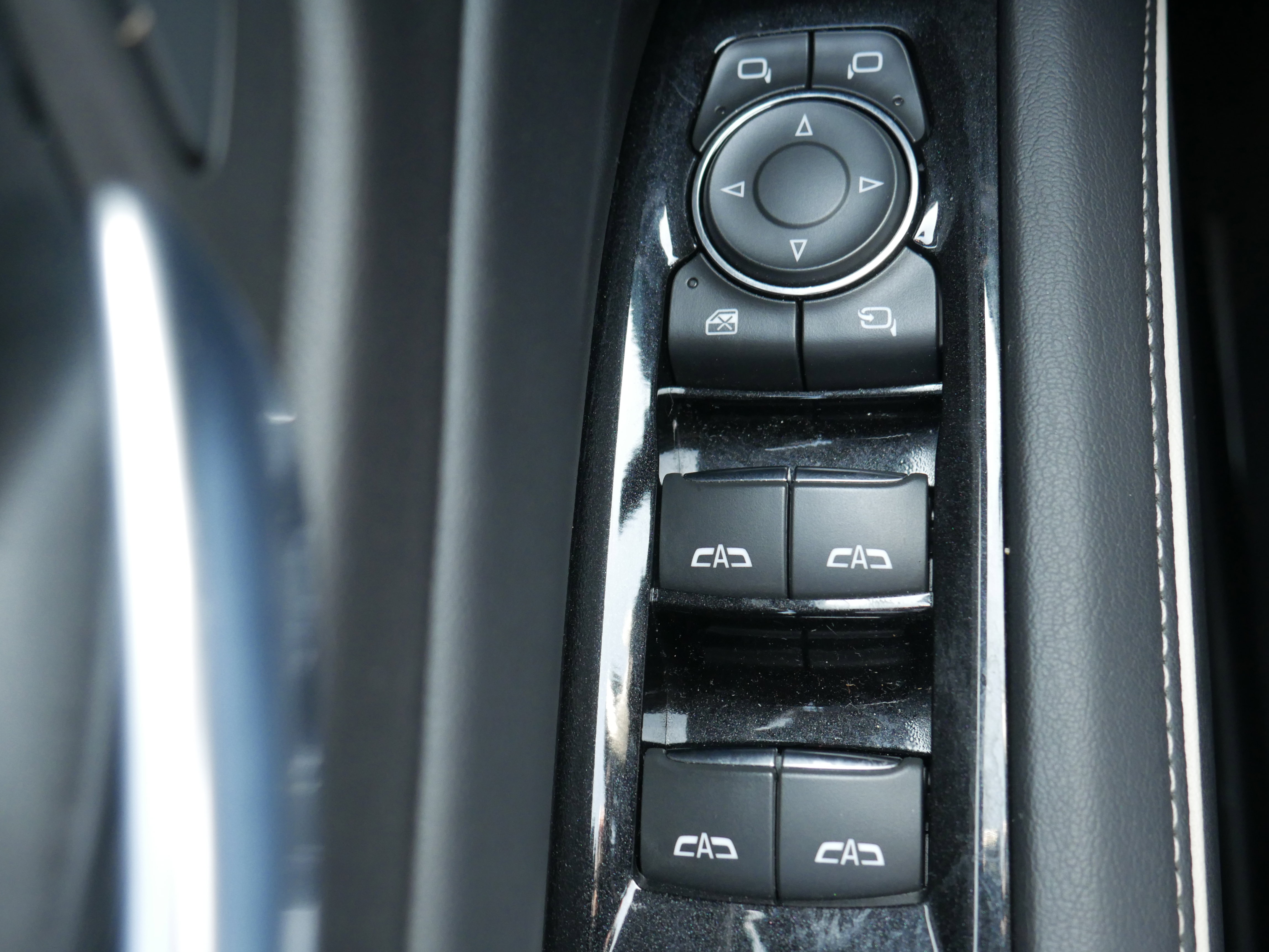 Certified 2021 Cadillac Escalade Sport w/ Driver Assist Tech Package image 37