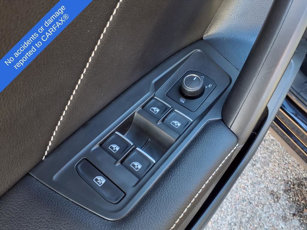 Used 2022 Volkswagen Tiguan SE image 15