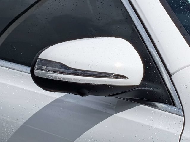 Used 2021 Mercedes-Benz GLB 250 4MATIC image 10