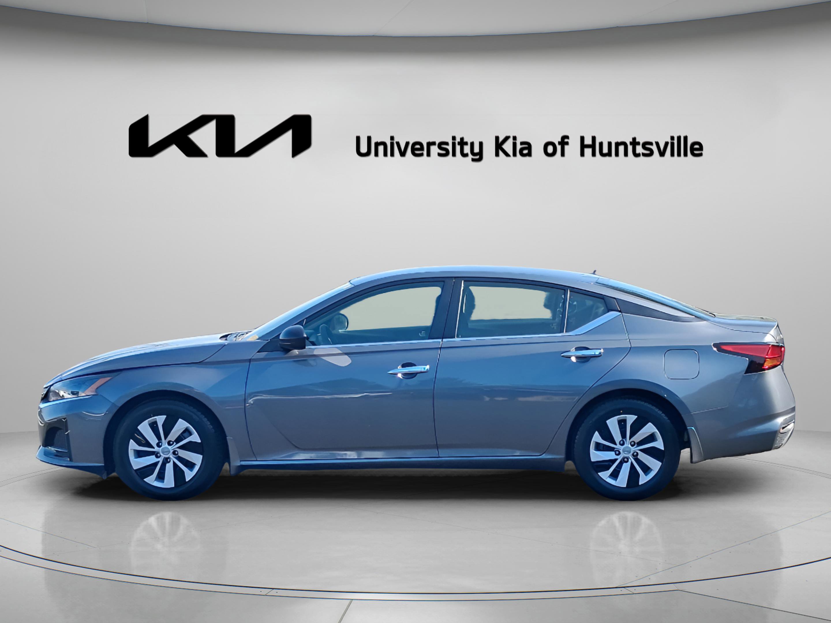 Used 2024 Nissan Altima 2.5 S image 4