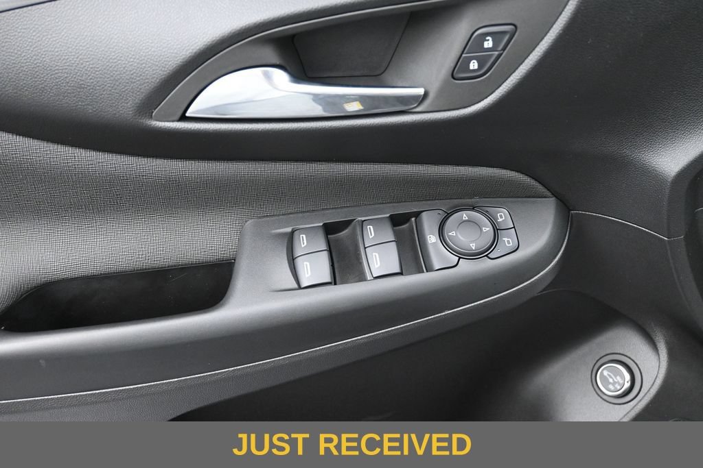 Used 2025 Buick Envista Avenir FWD image 12