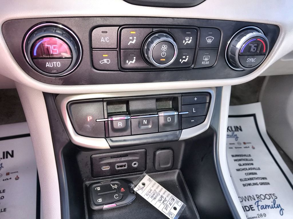 Used 2022 GMC Terrain Denali w/ LPO, Floor Liner Package image 19