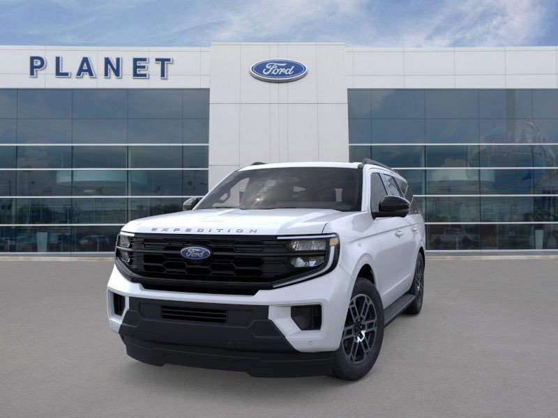 New 2025 Ford Expedition Active image 2
