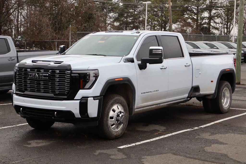 New 2026 GMC Sierra 3500 Denali Ultimate AWD/4WD image 2