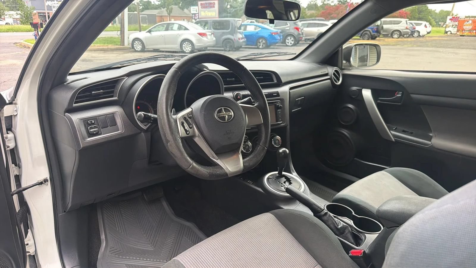 Used 2015 Scion tC FWD image 12
