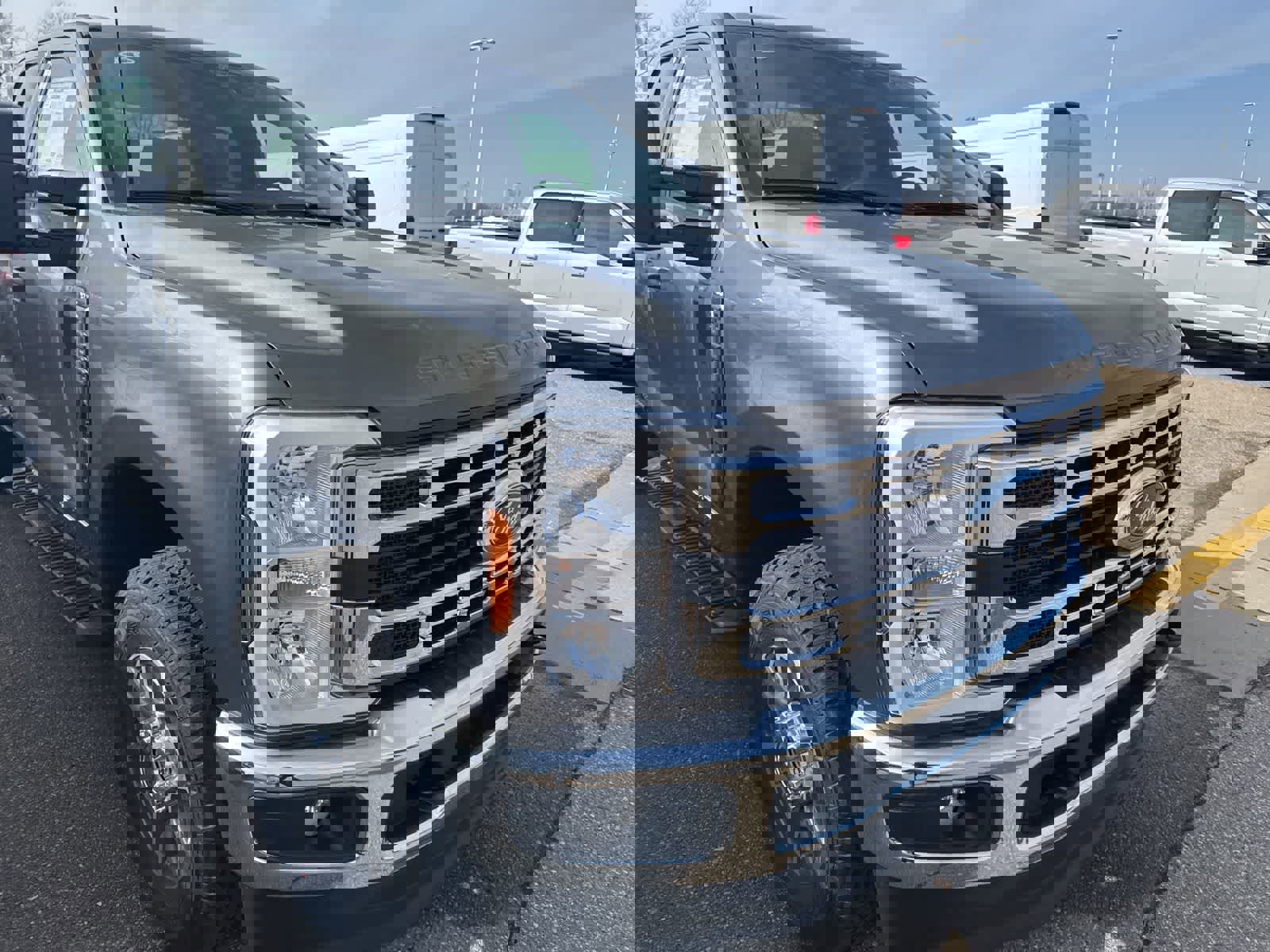 New 2025 Ford F250 XLT w/ FX4 Off-Road Package image 9