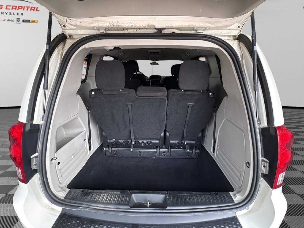 Used 2013 Dodge Grand Caravan SE FWD image 20