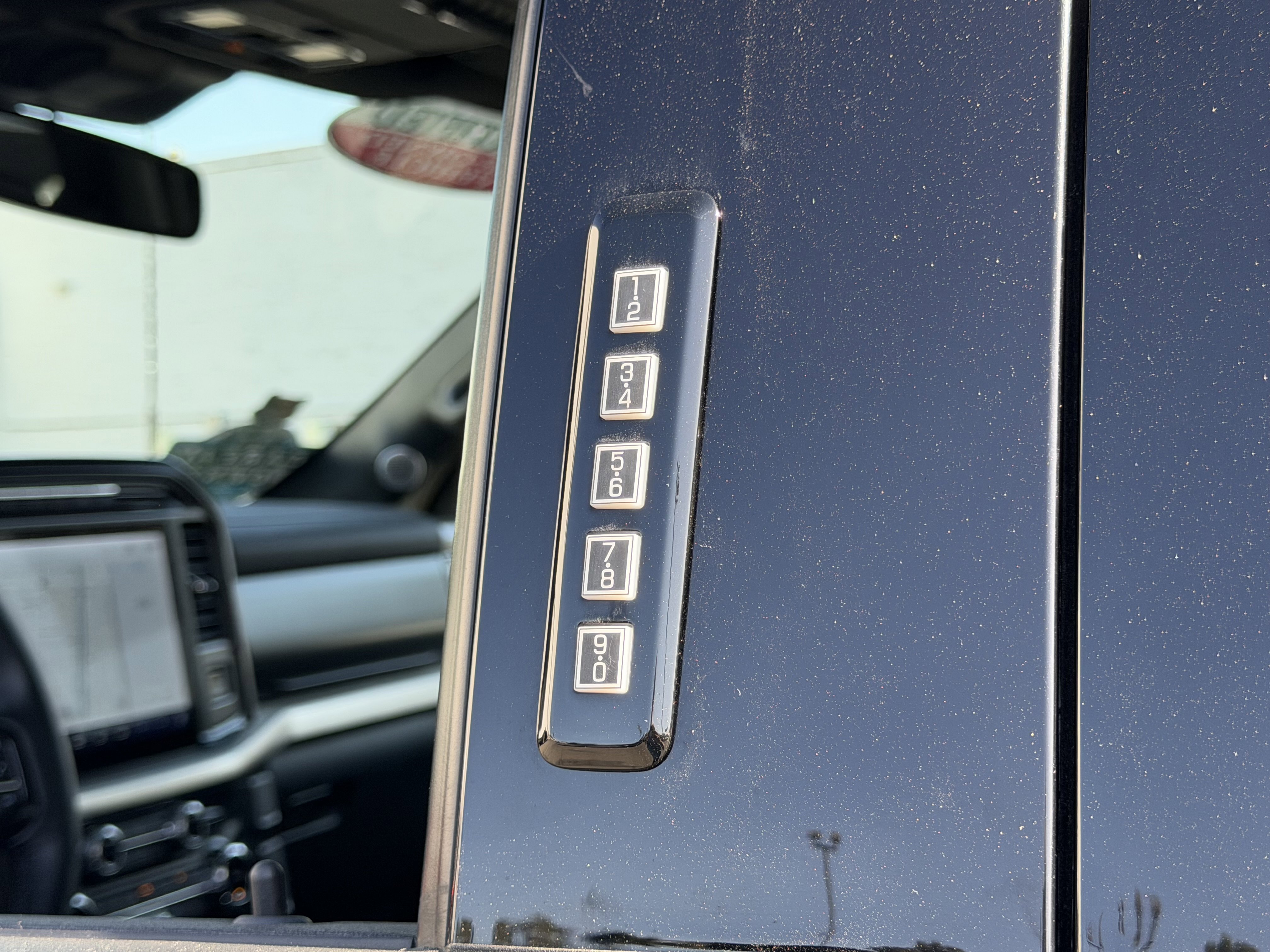 Certified 2022 Ford F150 Raptor w/ Raptor 37 Performance Package AWD/4WD image 11