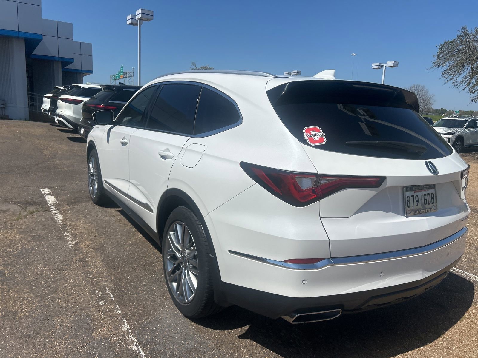 Used 2023 Acura MDX SH-AWD w/ Advance Package image 19