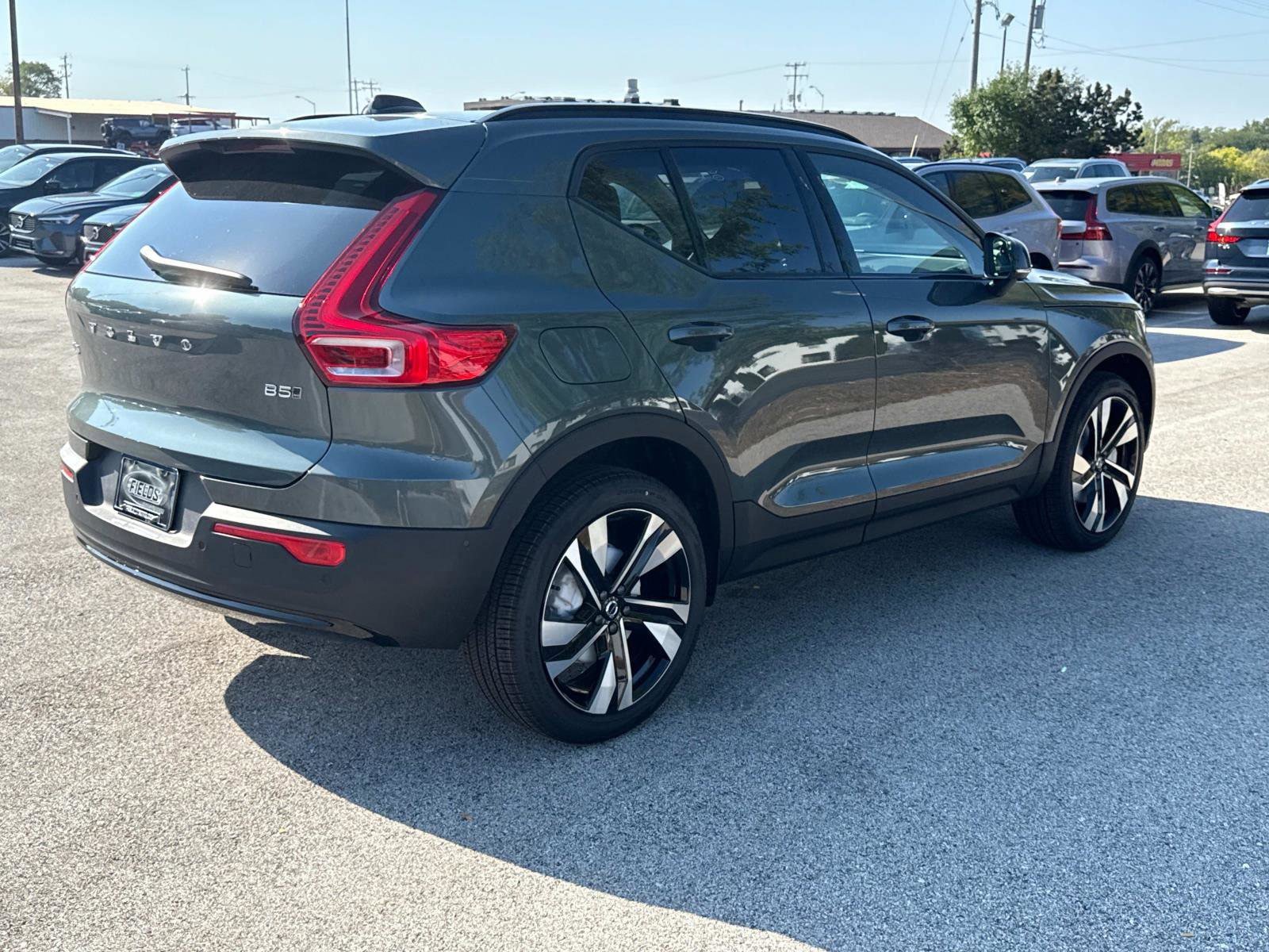 New 2026 Volvo XC40 B5 Ultra w/ Climate Package AWD/4WD image 5