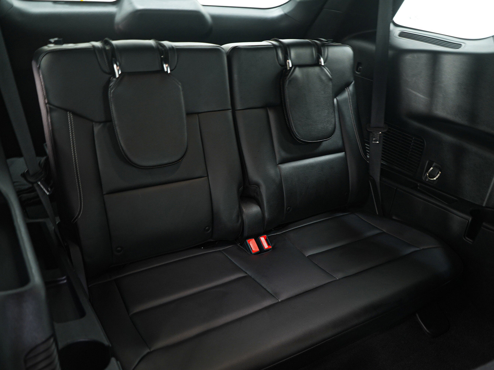 Used 2020 Ford Explorer ST image 17