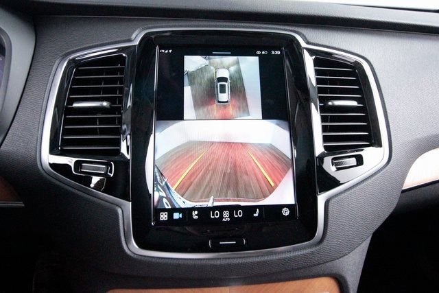 Used 2025 Volvo XC90 B6 Plus w/ Protection Package Premier image 21