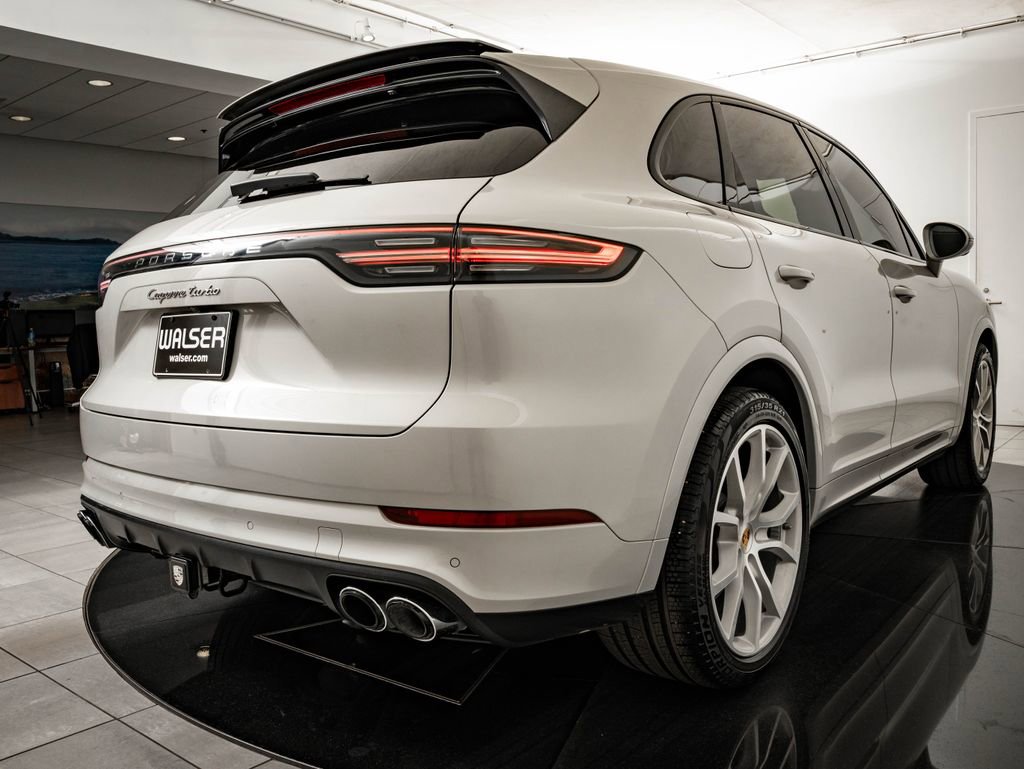 Certified 2021 Porsche Cayenne Turbo AWD/4WD image 22
