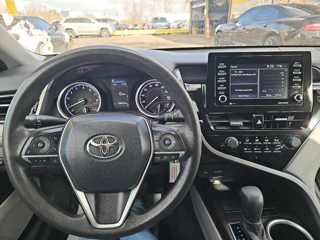 Used 2021 Toyota Camry LE FWD image 32