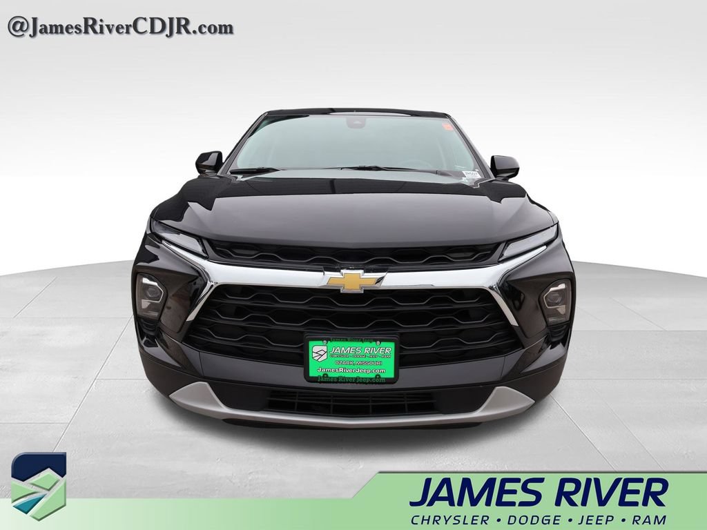 Used 2025 Chevrolet Blazer LT AWD/4WD image 7
