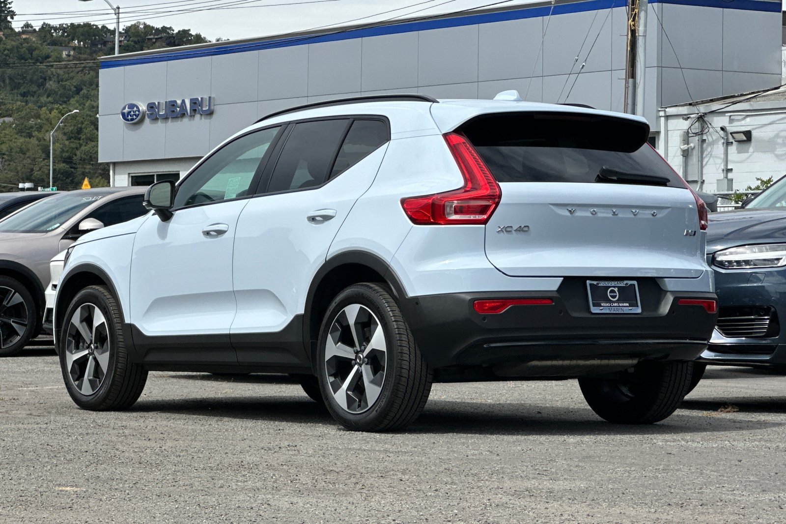 Used 2026 Volvo XC40 B5 Plus w/ Protection Package Premier AWD/4WD image 7