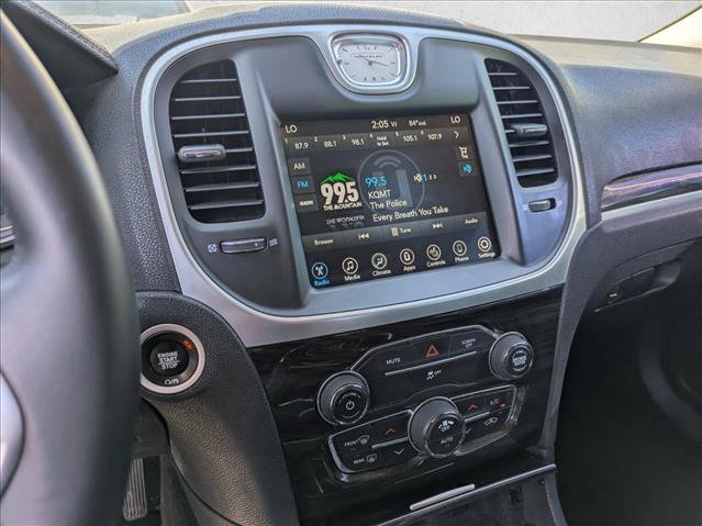 Used 2017 Chrysler 300 Limited AWD/4WD image 11