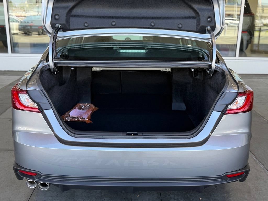 Certified 2026 Toyota Camry SE w/ Convenience Package FWD image 16