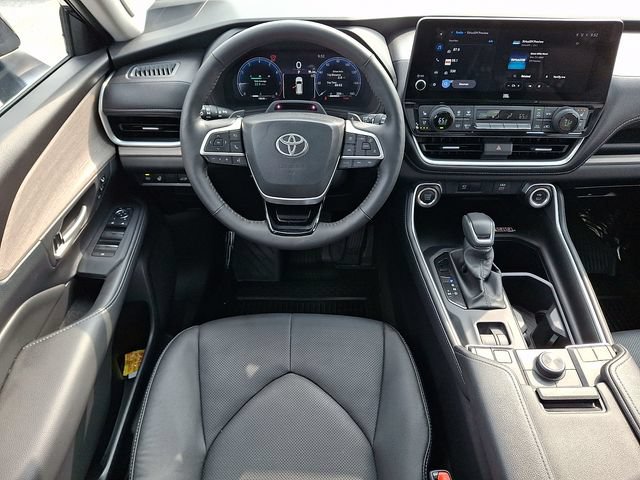 Certified 2026 Toyota Grand Highlander AWD image 12