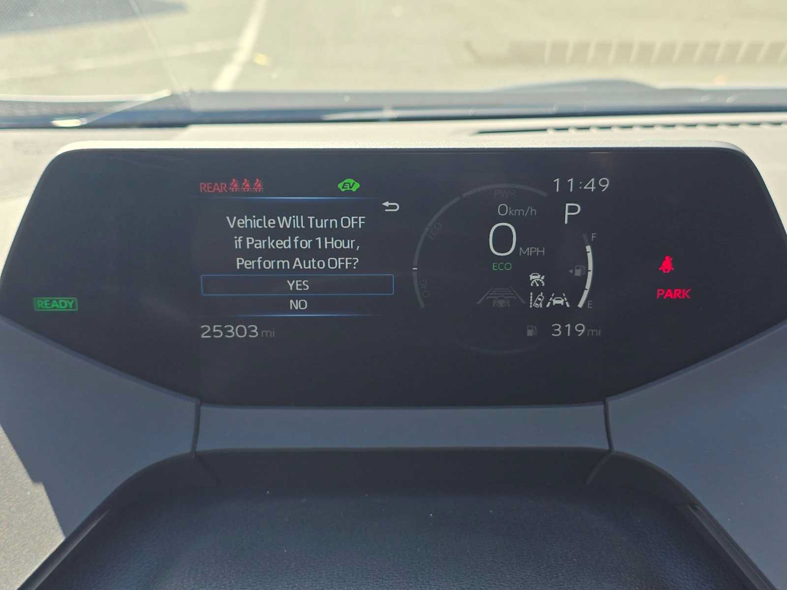 Certified 2025 Toyota Prius LE FWD image 25