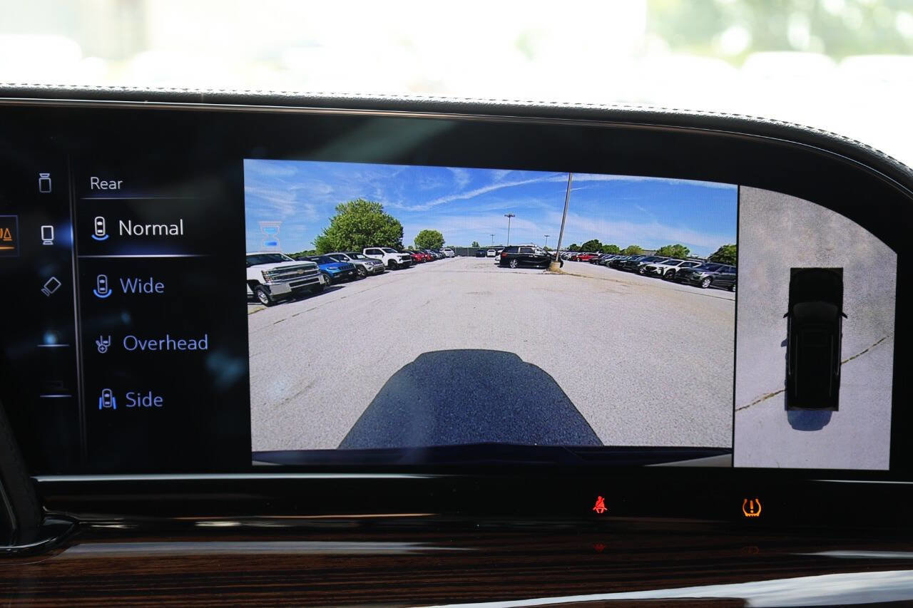 Used 2023 Cadillac Escalade ESV Premium Luxury AWD/4WD image 24