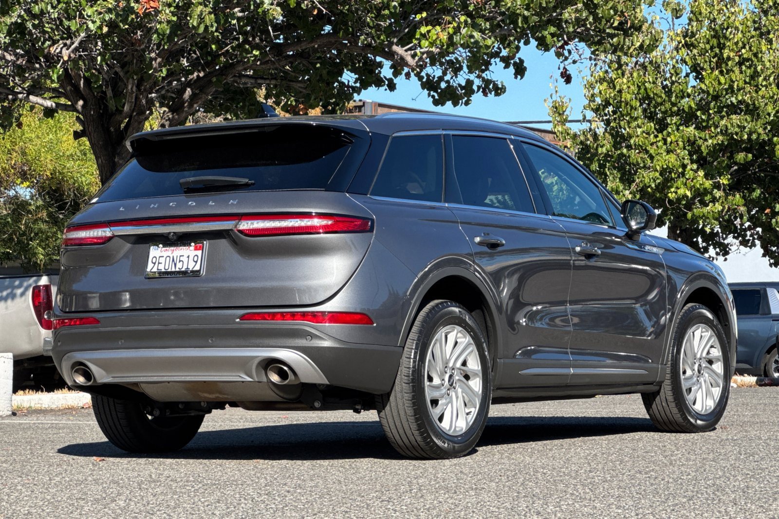 Certified 2022 Lincoln Corsair FWD image 4