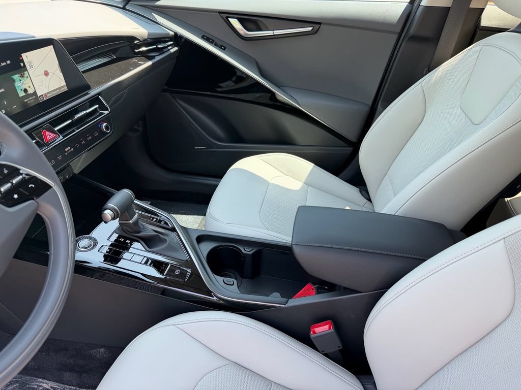 New 2026 Kia Niro EX w/ EX Premium Package FWD image 12