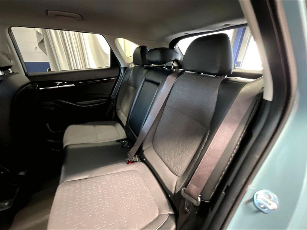 Used 2025 Kia Seltos S AWD/4WD image 15
