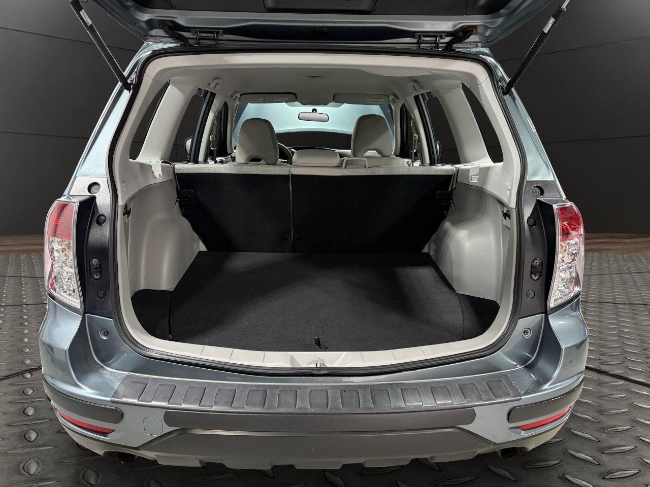 Used 2012 Subaru Forester 2.5X AWD/4WD image 21