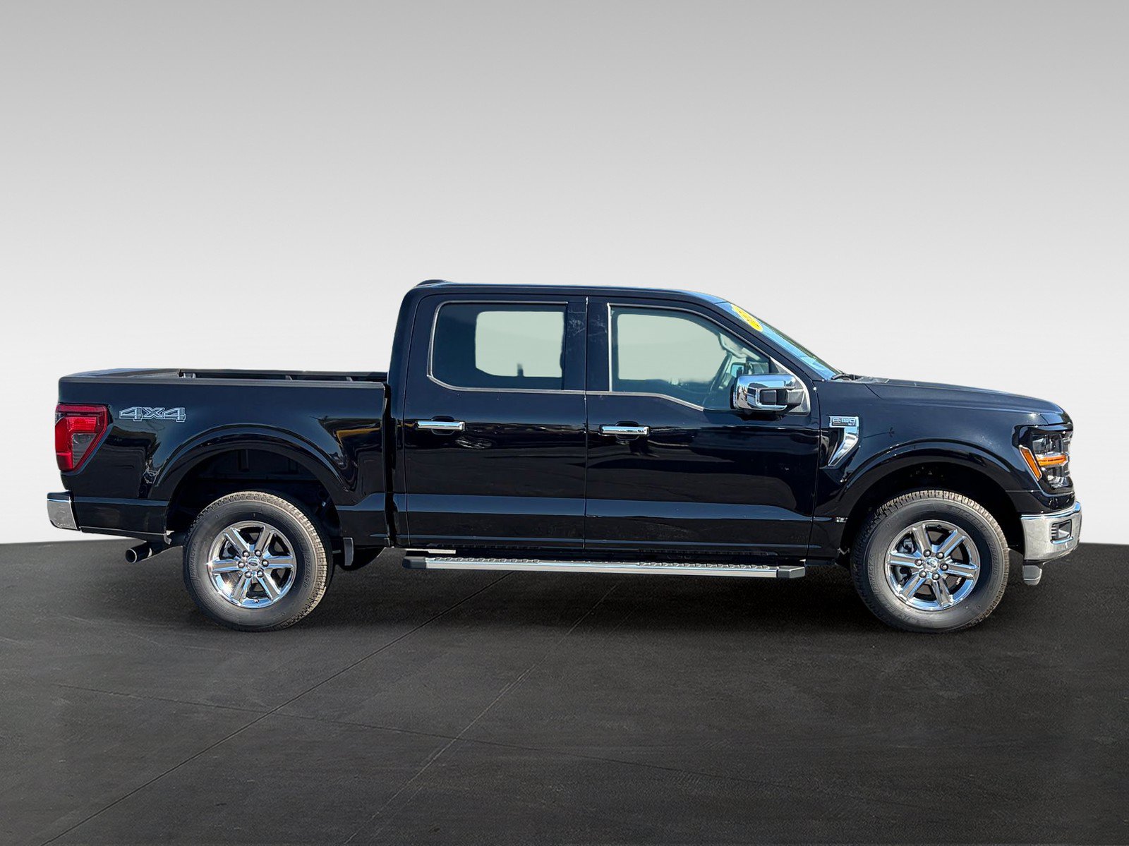 Used 2024 Ford F150 XLT w/ Equipment Group 302A MID AWD/4WD image 4