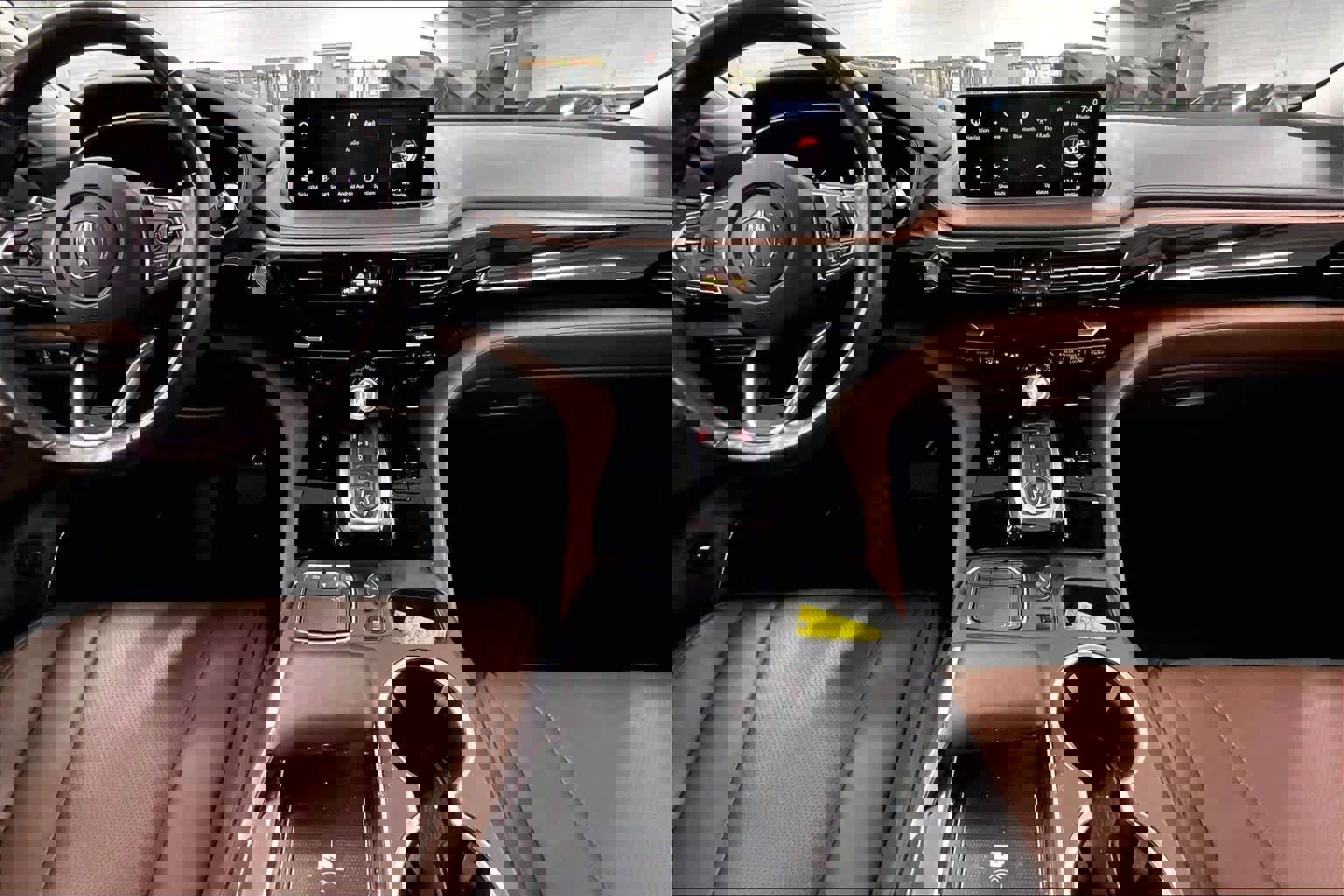 Used 2024 Acura MDX SH-AWD w/ Technology Package image 12