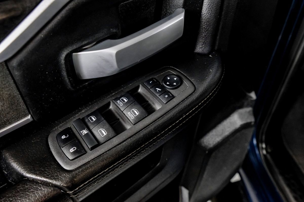 Used 2020 RAM 2500 Big Horn w/ Night Edition AWD/4WD image 34