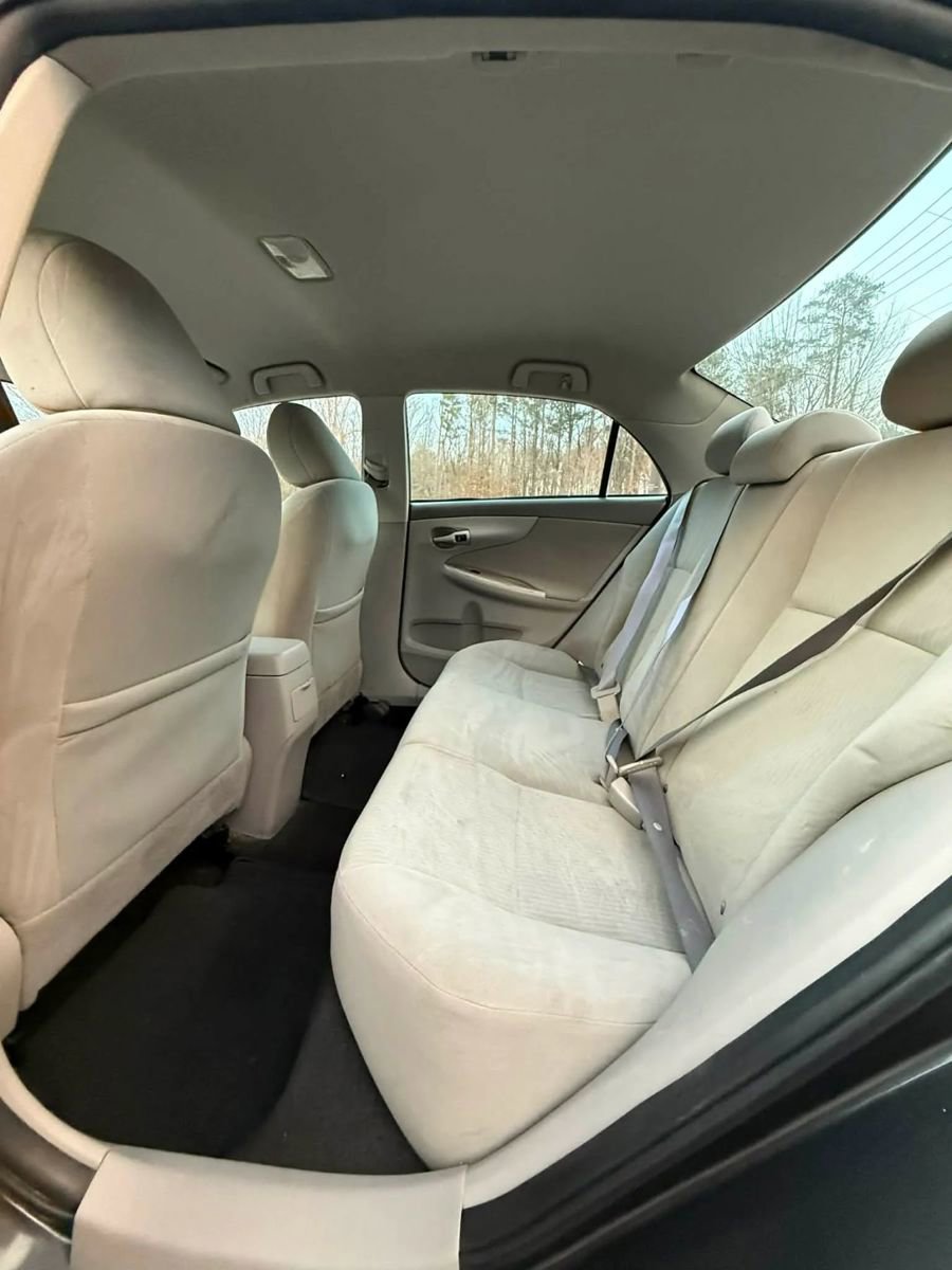 Used 2010 Toyota Corolla LE image 5