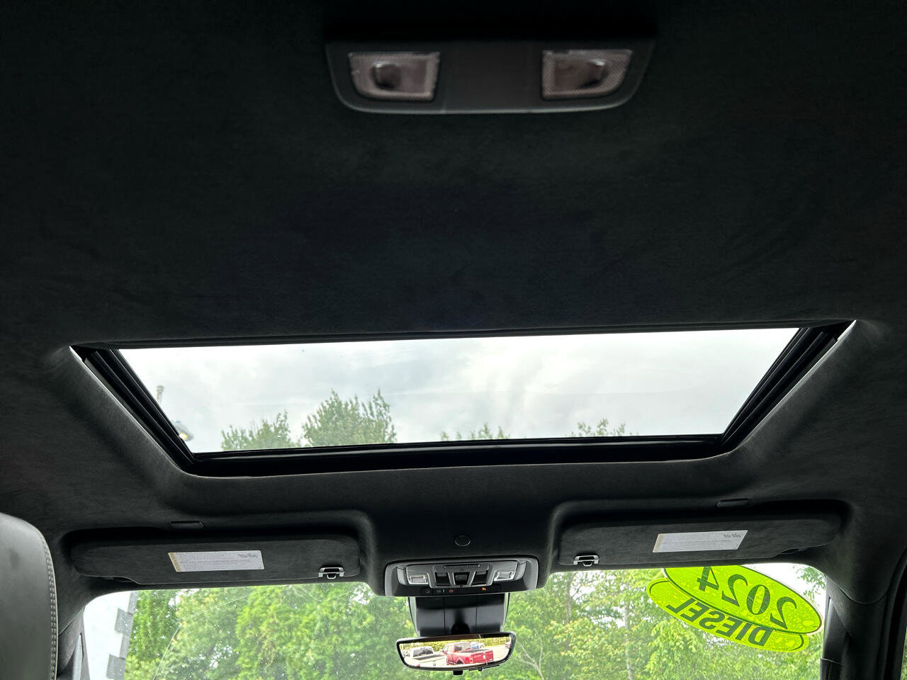 Used 2024 GMC Sierra 3500 Denali Ultimate image 11