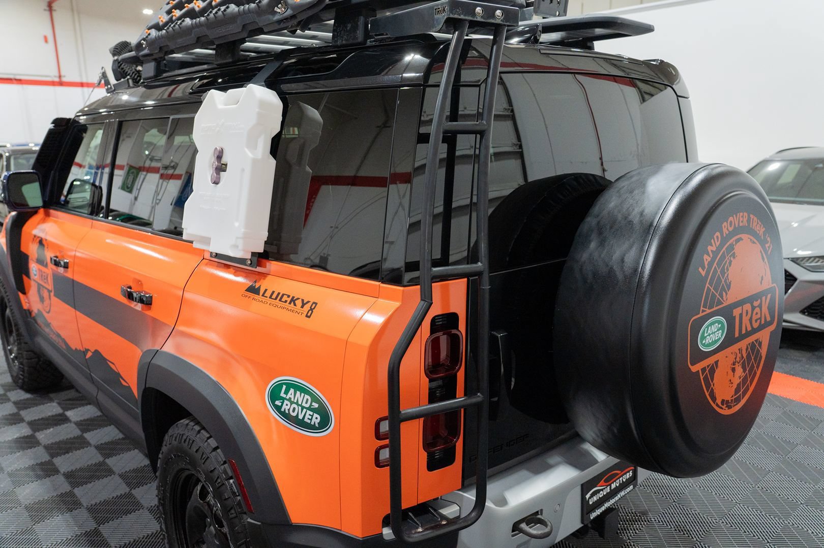 Used 2022 Land Rover Defender 110 S AWD/4WD image 9