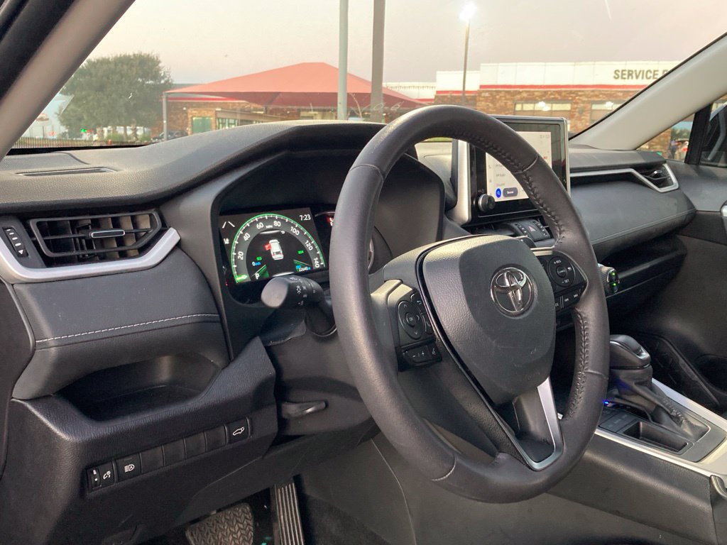 Certified 2025 Toyota RAV4 XLE Premium FWD image 9