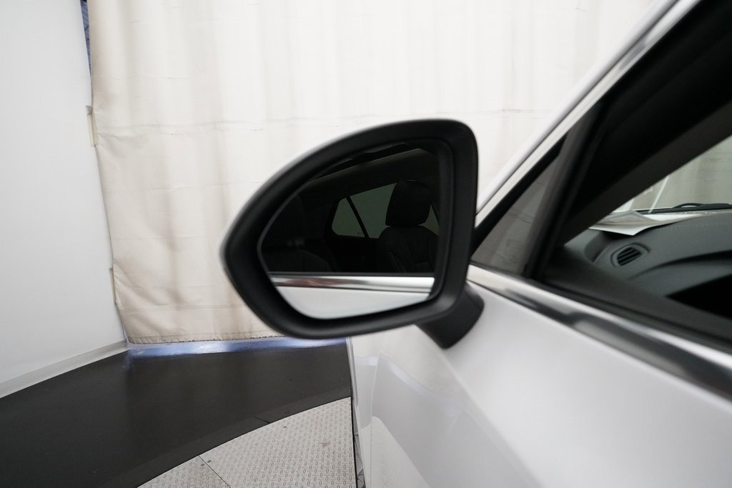 Used 2023 Buick Envision Avenir image 25