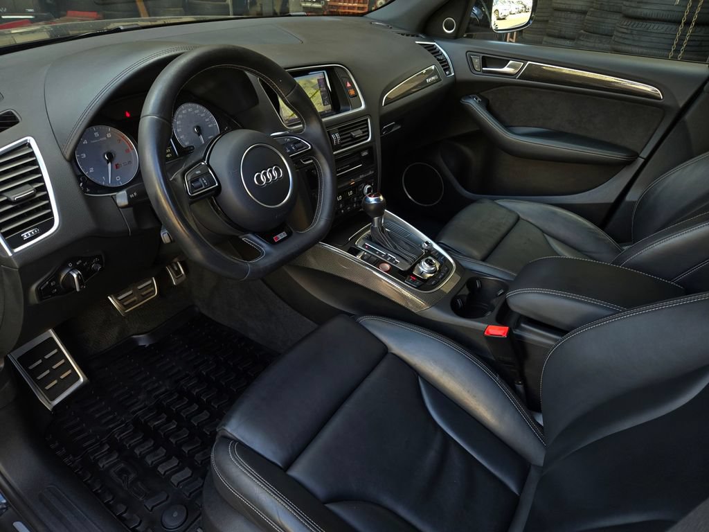 Used 2016 Audi SQ5 Premium Plus w/ Technology Package AWD/4WD image 10