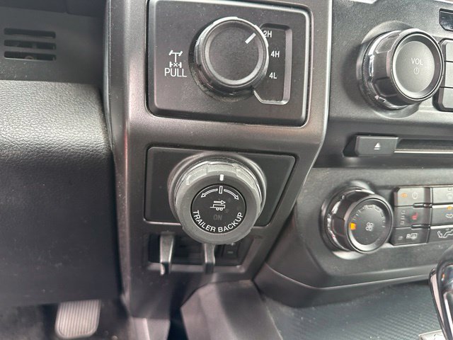 Used 2018 Ford F150 XLT w/ Equipment Group 302A Luxury AWD/4WD image 18