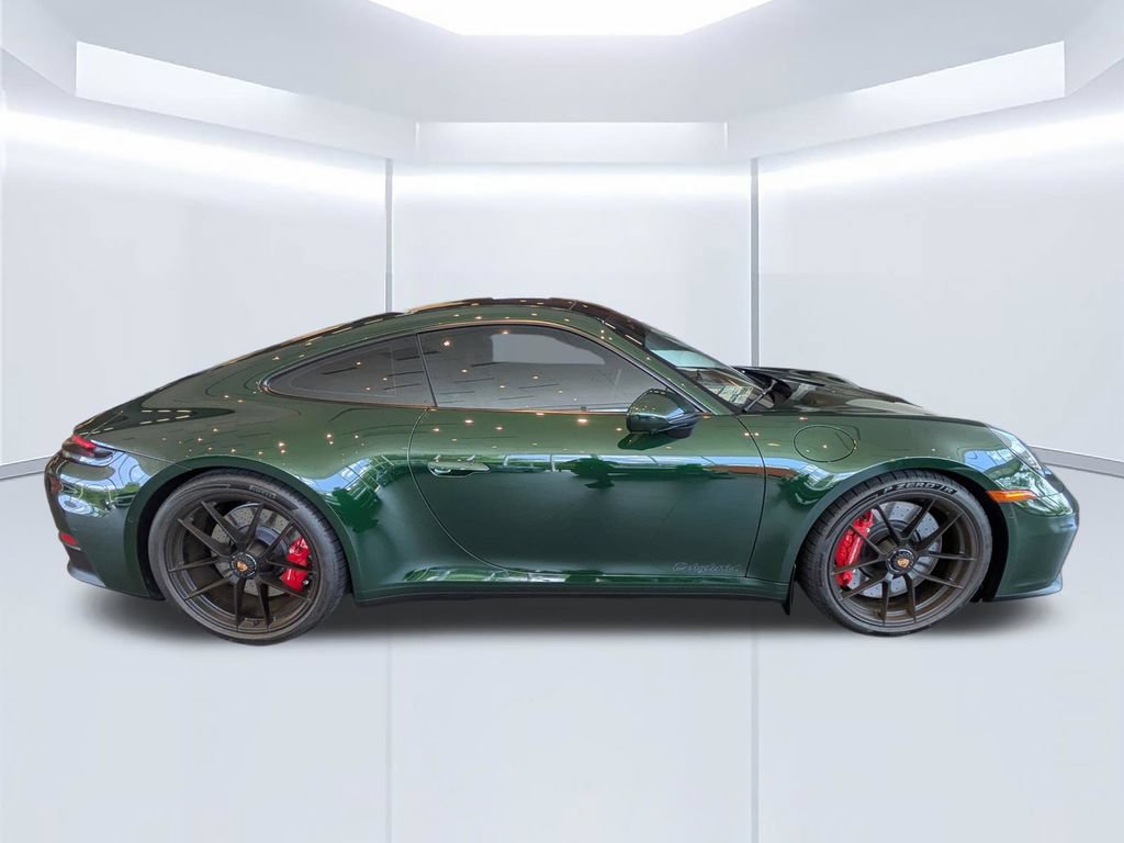 Used 2026 Porsche 911 Carrera GTS RWD image 3